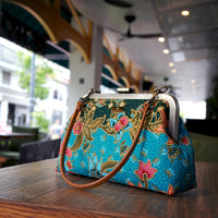 Underarm Bag - Canva